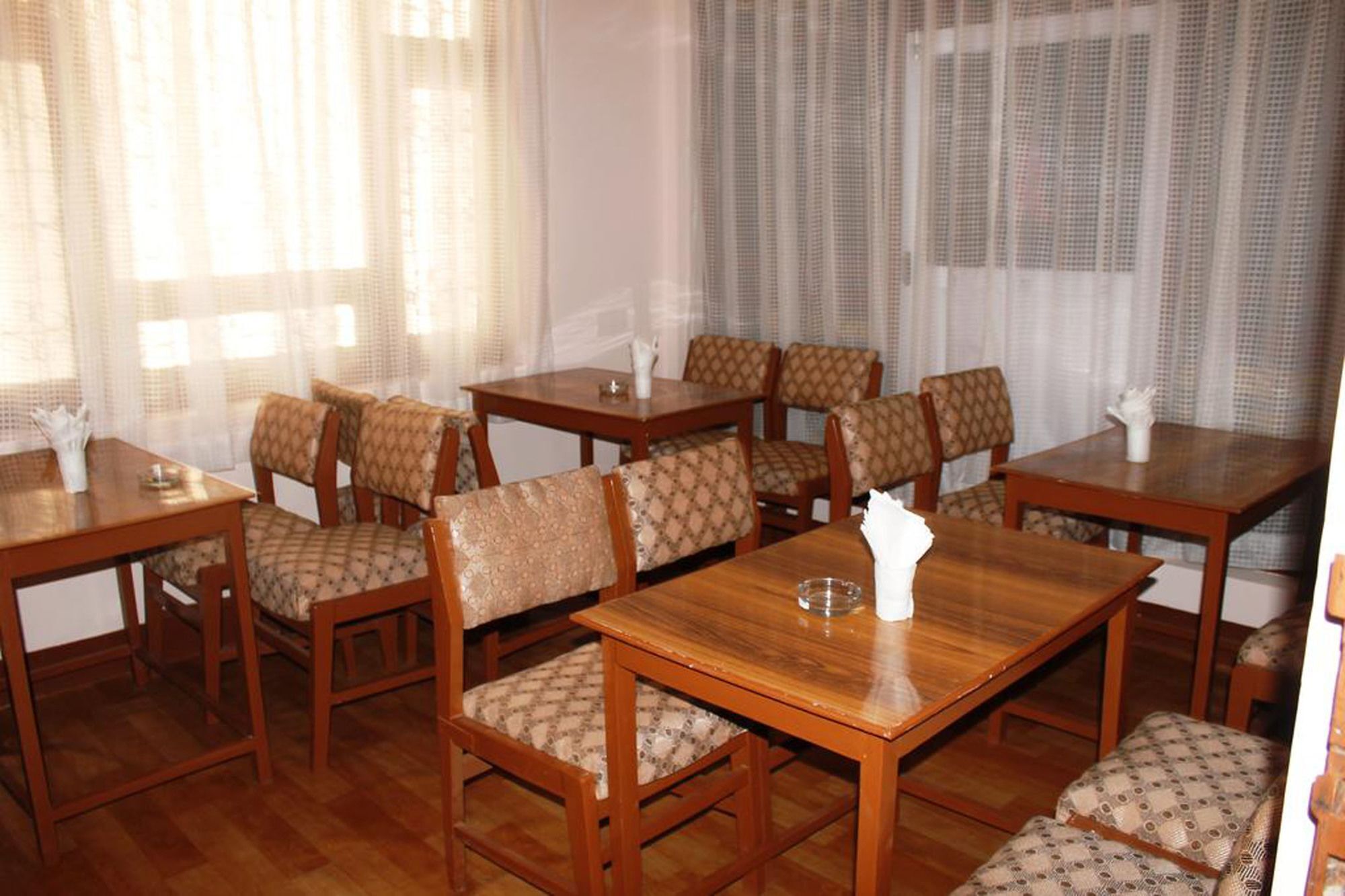 Hotel Green Orchid Катманду Экстерьер фото